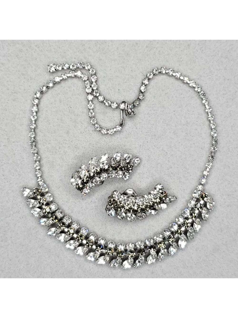 Vintage Rhinestone Necklace Earring Set Silver Tone Clear Gray Clip On 16"